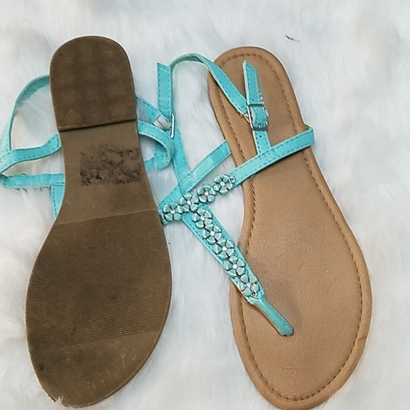 Sandals - Picture 3 of 4